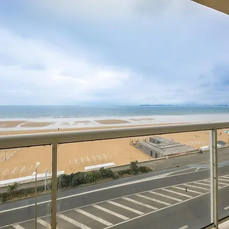 Magnificent Apt Sea View Apartment